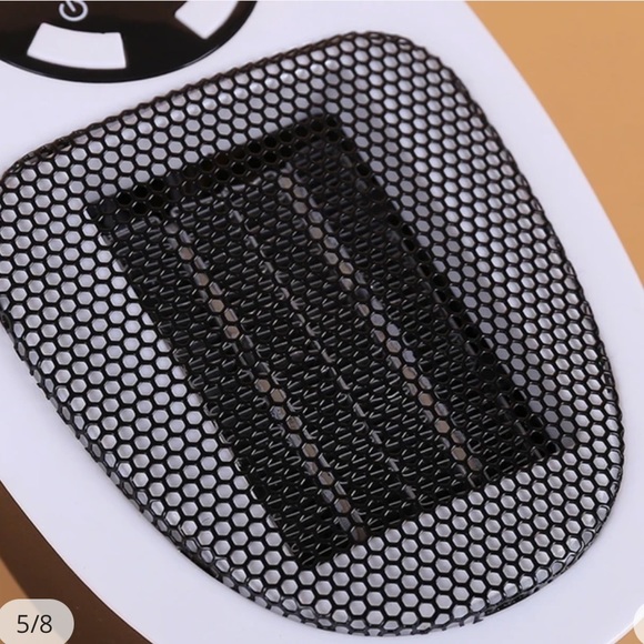 NWT Wall Plugin Portable Heater with remote control - Picture 5 of 13